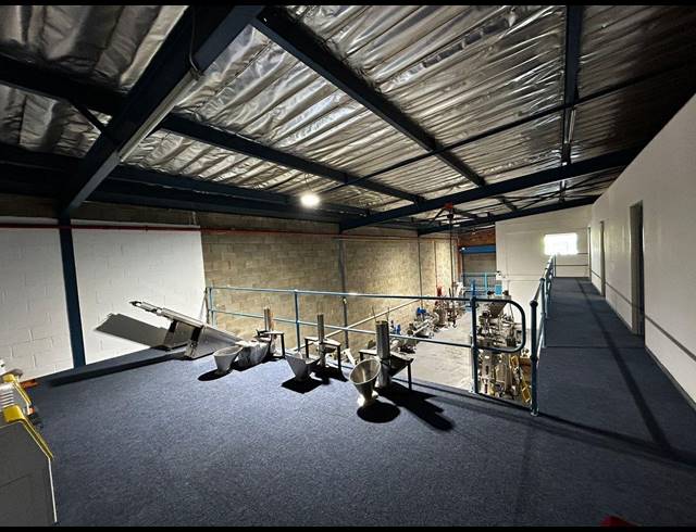 452M² WAREHOUSE TO LET IN EASTGATE